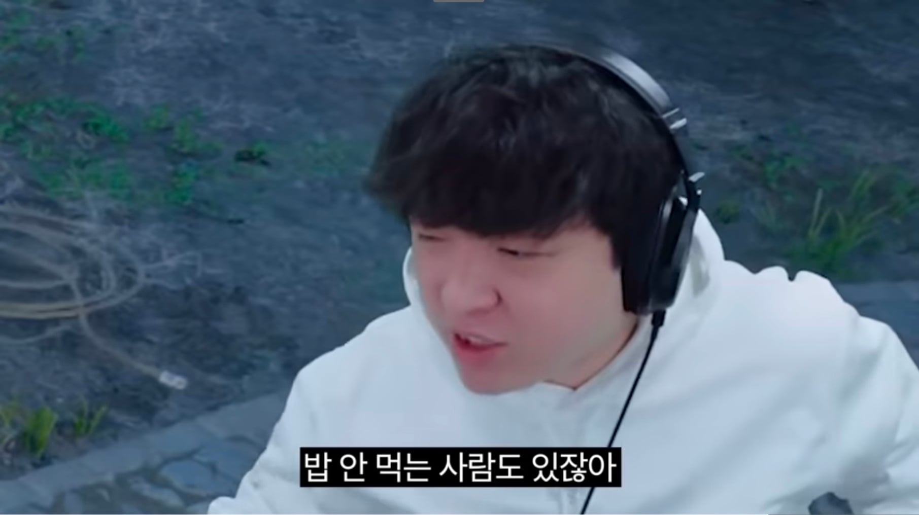 Screenshot_20260404_152634_YouTube.jpg