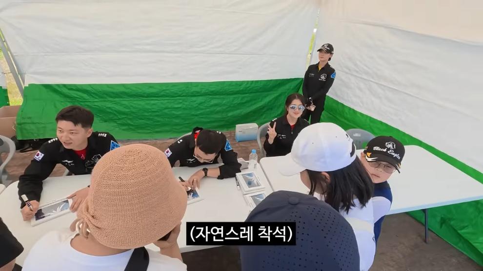 충주시 - 군인과 함께 [YqVzQCRmhsU - 990x557 - 1m21s].jpeg.png